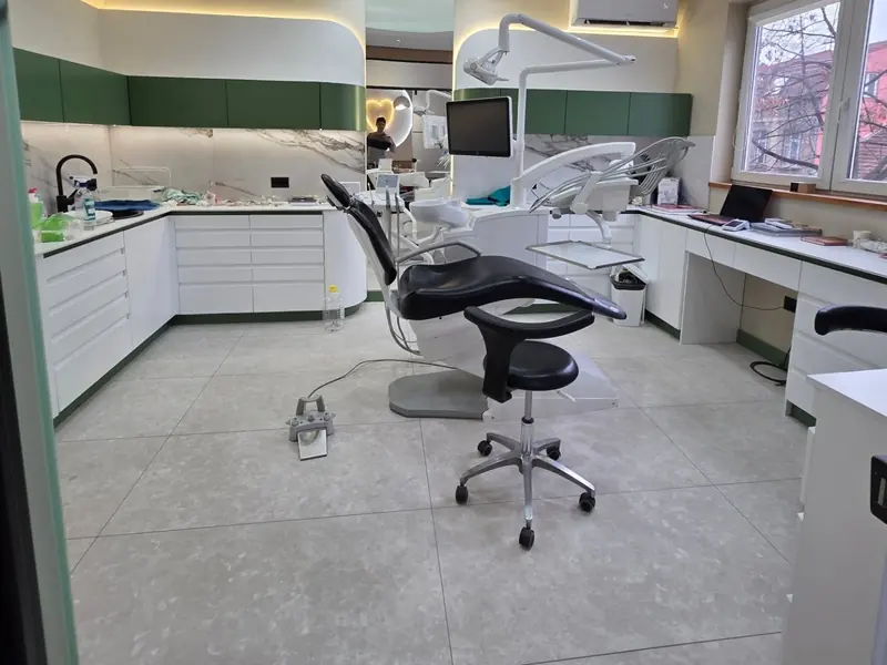 A treatment room at Dr. Sremčević’s practice in Kraljevo